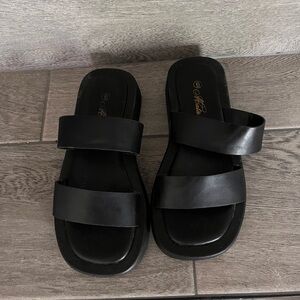 Mata Black Strap Sandals